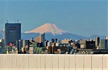 20200210首都高からの雪富士.jpg